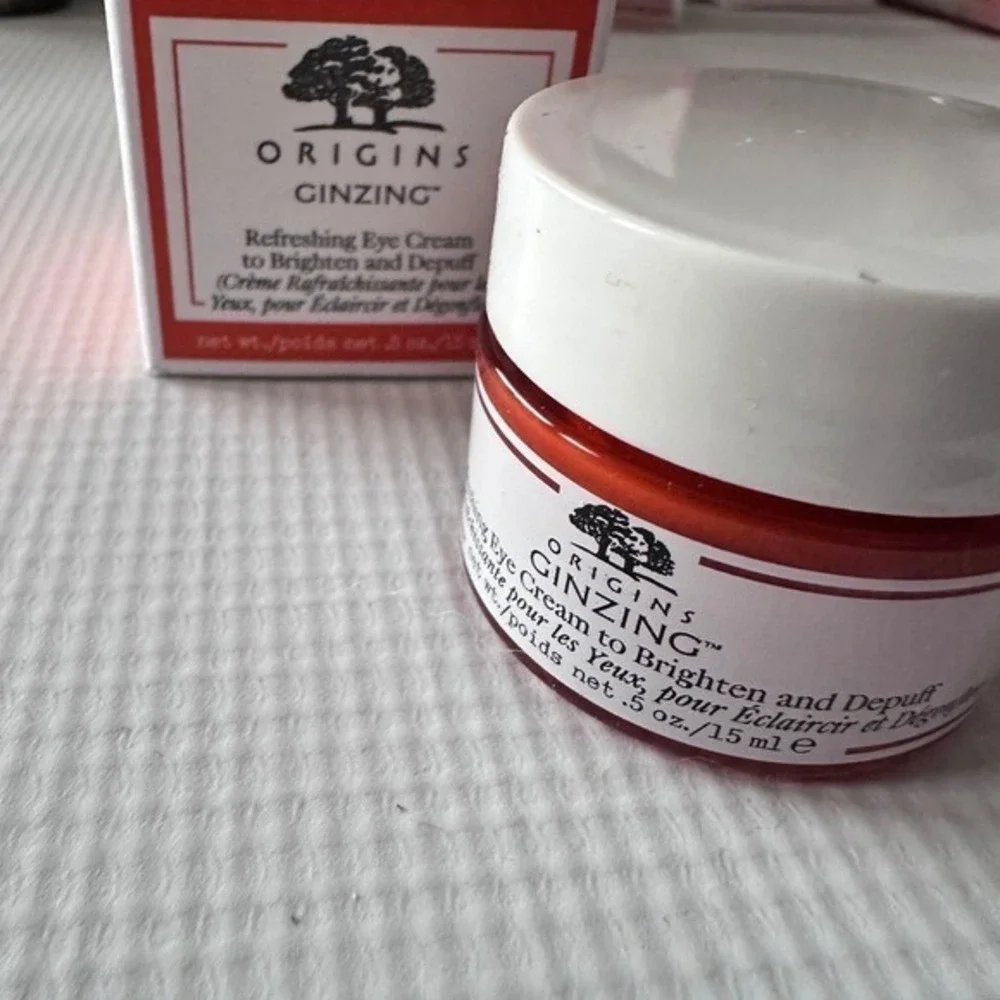 Origins GinZing Refreshing Eye Cream to Brighten and Depuff .5 mL